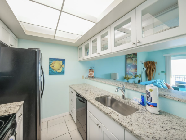 Direct Gulf Front 2 Bedroom vacation  Condo on Anna Maria